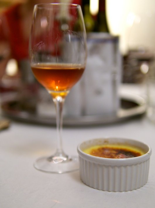Crème brûlée mit Neuburger TBA 1995 Crème brûlée mit Goldenits Neuburger TBA 1995