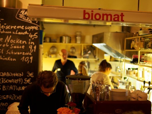 Popup-Restaurant "Biomat" im Aromat Popup-Restaurant "Biomat" im Aromat