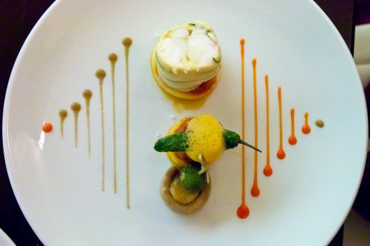 Seeteufelfilet, Ratatouille, Grieskuchen, grüne Pimientos Seeteufelfilet, Ratatouille, Grieskuchen, grüne Pimientos