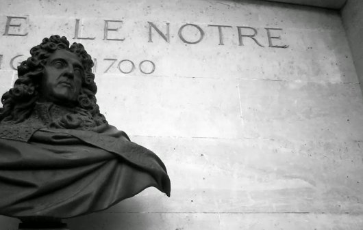 Büste von André Le Nôtre in den Tuilerien Eine Büste von André Le Nôtre in den Tuilerien