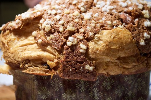 Mandelkruste des Panettone der Kurkonditorei Oberlaa Mandelkruste des Panettone der Kurkonditorei Oberlaa