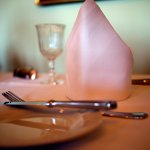 Gedeckter Tisch im Gasthaus zur Dankbarkeit in Podersdorf