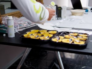 Mangosorbet bereit für das Olivenöl Mangosorbet bereit für das Olivenöl