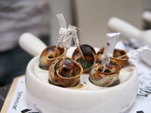 Wiener Schnecke klassisch mit Kräuterbutter Wiener Schnecke klassisch mit Kräuterbutter