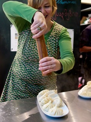 Khink'ali brauchen Pfeffer Khink'ali werden gepfeffert