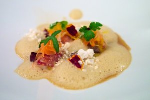 Flußkrebs, Schweinsbackerl, Semmelkren, Sauerkraut Flußkrebs, Schweinsbackerl, Semmelkren, Sauerkraut