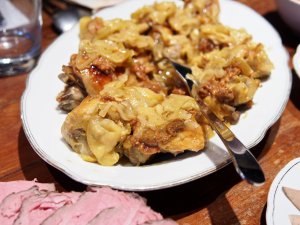 Ninas persisches Hendl Geschmortes Hendl mit getrockneten Marillen